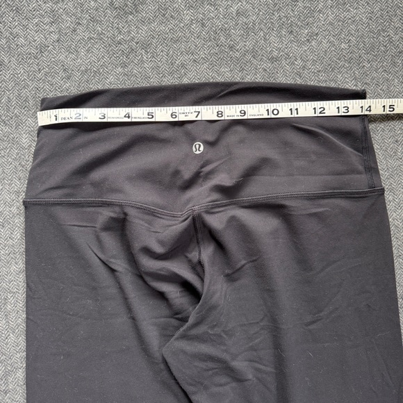 Lululemon Align cropped leggings size 10 - Picture 5 of 8